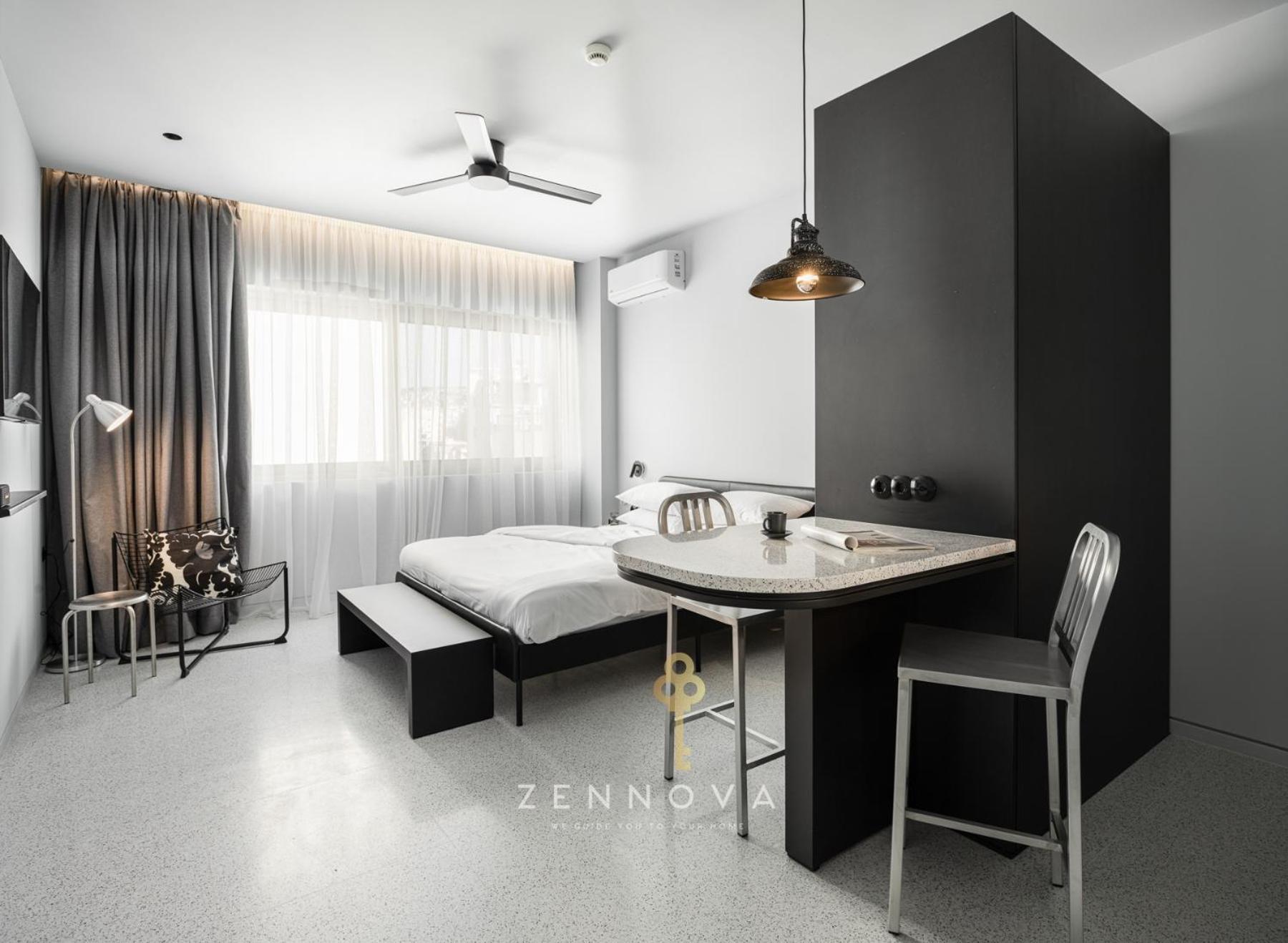 Nero Luxury Suites By Zennova Thessaloniki Exterior photo